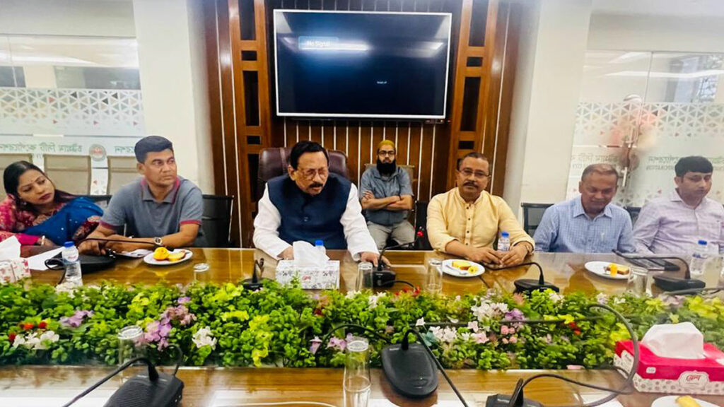 চট্টগ্রাম হবে স্মার্ট সিটি: মেয়র