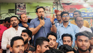 মিরসরাইয়ে ছাত্রলীগের আনন্দ শোভাযাত্রা