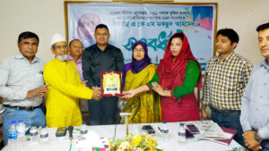 রাঙামাটির প্রবীণ সাংবাদিক মকছুদ আহমেদকে সংবর্ধনা