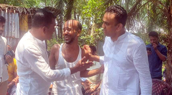 আগুনে ক্ষতিগ্রস্ত পরিবারকে
